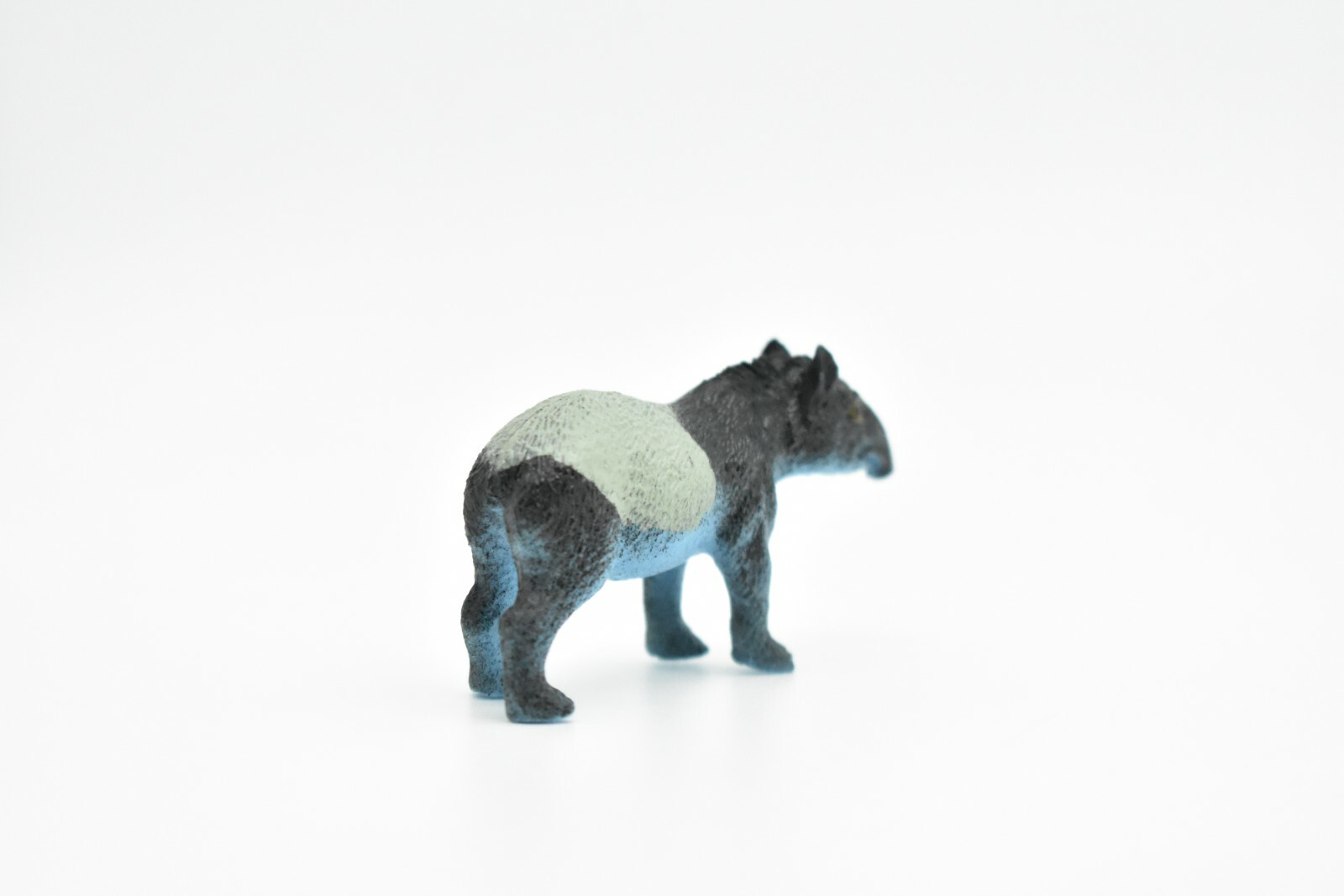 Tapir, Realistic Toy Very Nice Plastic Animal Model, 2″ CWG127 B238