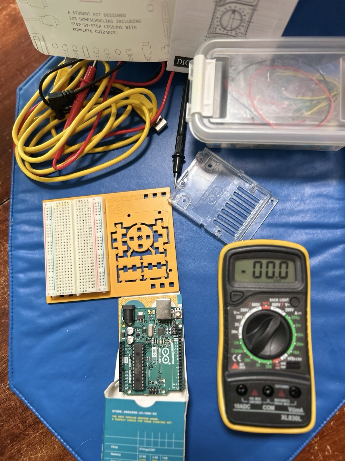 Arduino Student Kit AKX00025 Programming, Coding, Electronics