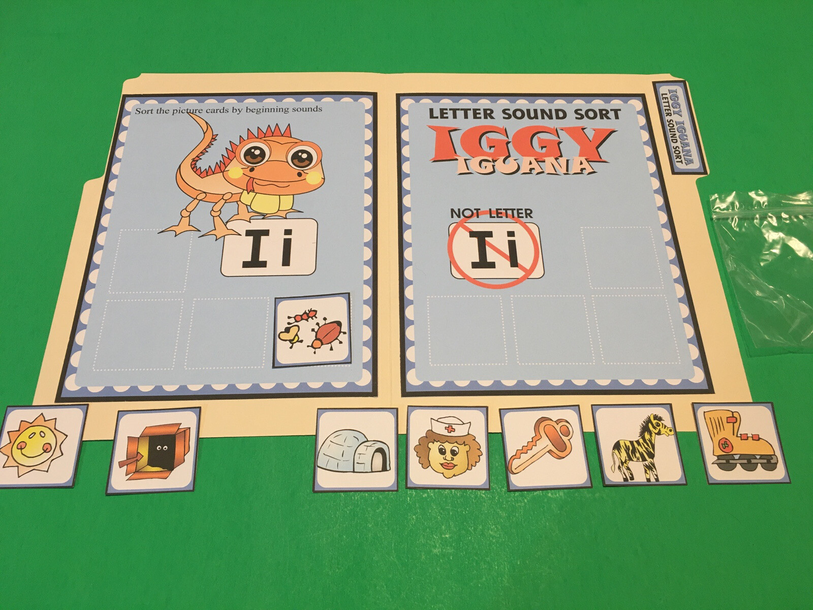 Iggy Iguana – Letter Ii – DIY File Folder game – Printed / Uncut