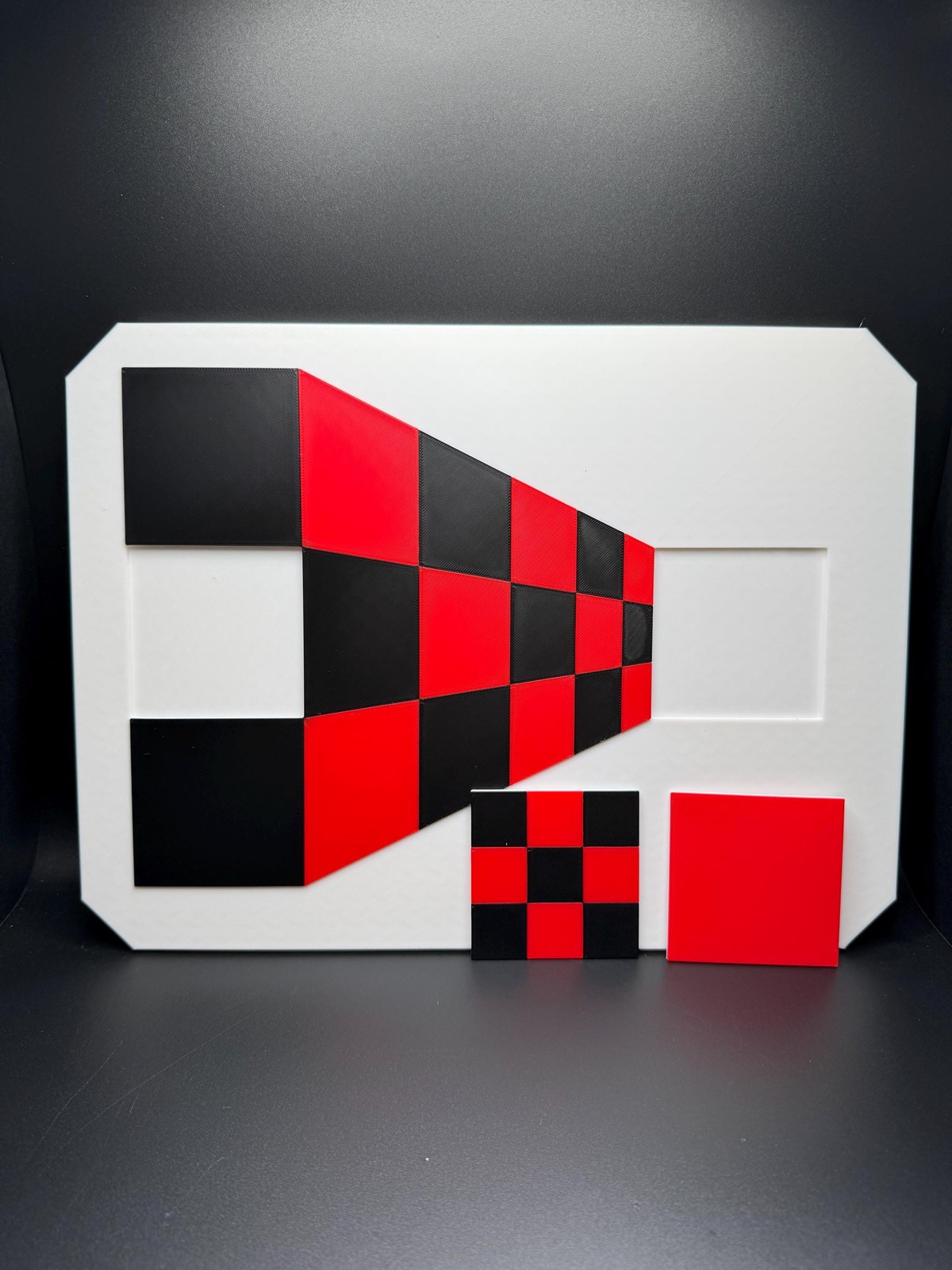 Optical Illusion, Perspective Illusion, Swap The Tops – Fun Optical Illusion