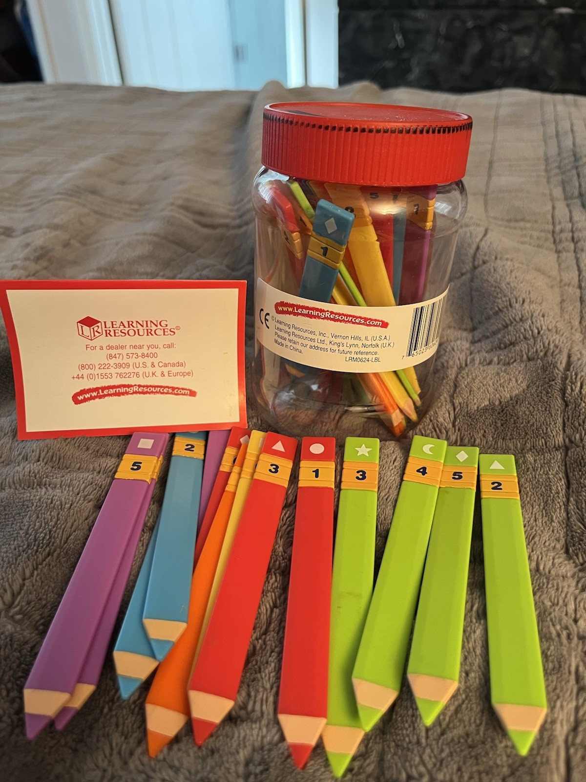 Learning Resources LER0624 Multicolor Student Grouping Plastic Pencils