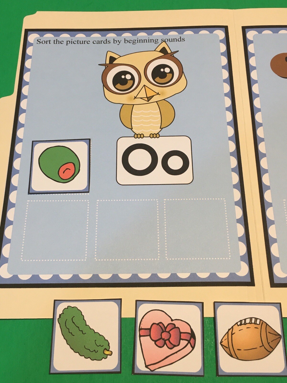 Oscar Owl – Letter Oo – DIY File Folder game – Printed / Uncut