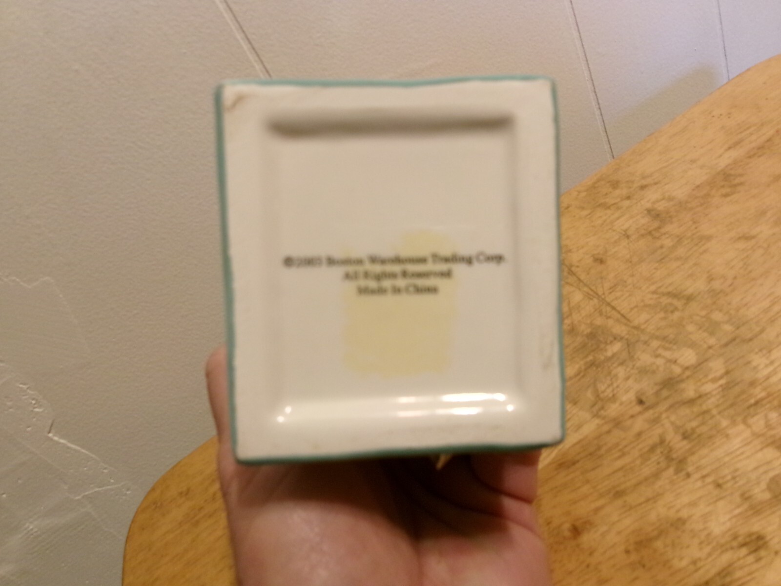 Boston Warehouse Bird house porcelain with kitchen scrubbie 2003