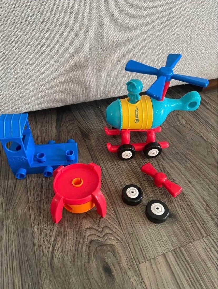 Learning Resources 3 in 1 Build it! Rocket Train Helicoptor