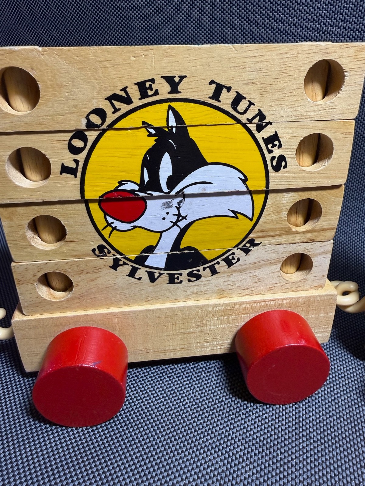 1992 Looney Tunes Wooden Puzzle Pull Toy Train, Engine And Two Rail Cars CLEAN