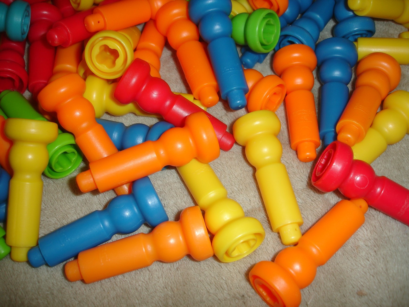 Lot of (230) Playmonster Replacement Pegs Plus (33) Other Shapes/Brands