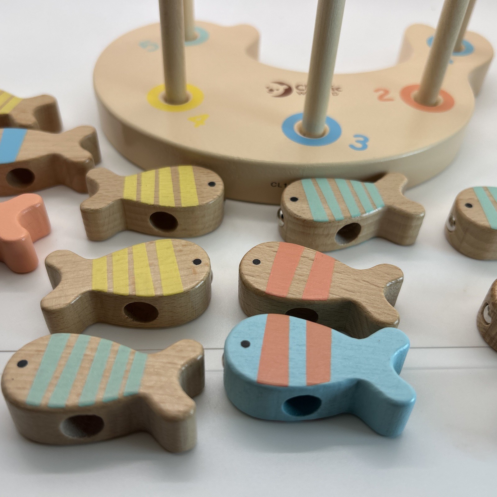 Classic World Toys – Wooden Magnetic Fishing Game Counting