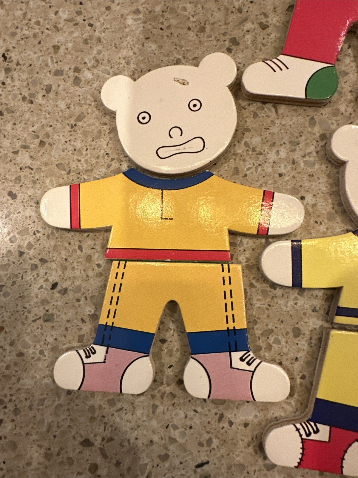 Small World Toys ~Moody Bear Educational Puzzle Ages 3 and Up – 17 Pieces Ttl