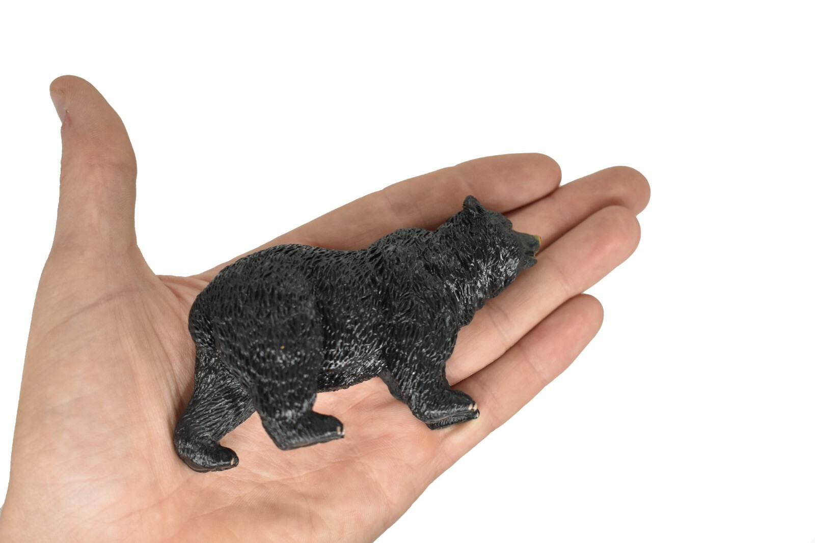 Black Bear, Very Nice Plastic Replica Toy Model 4.5″L x 2.3″H – OK08-B613