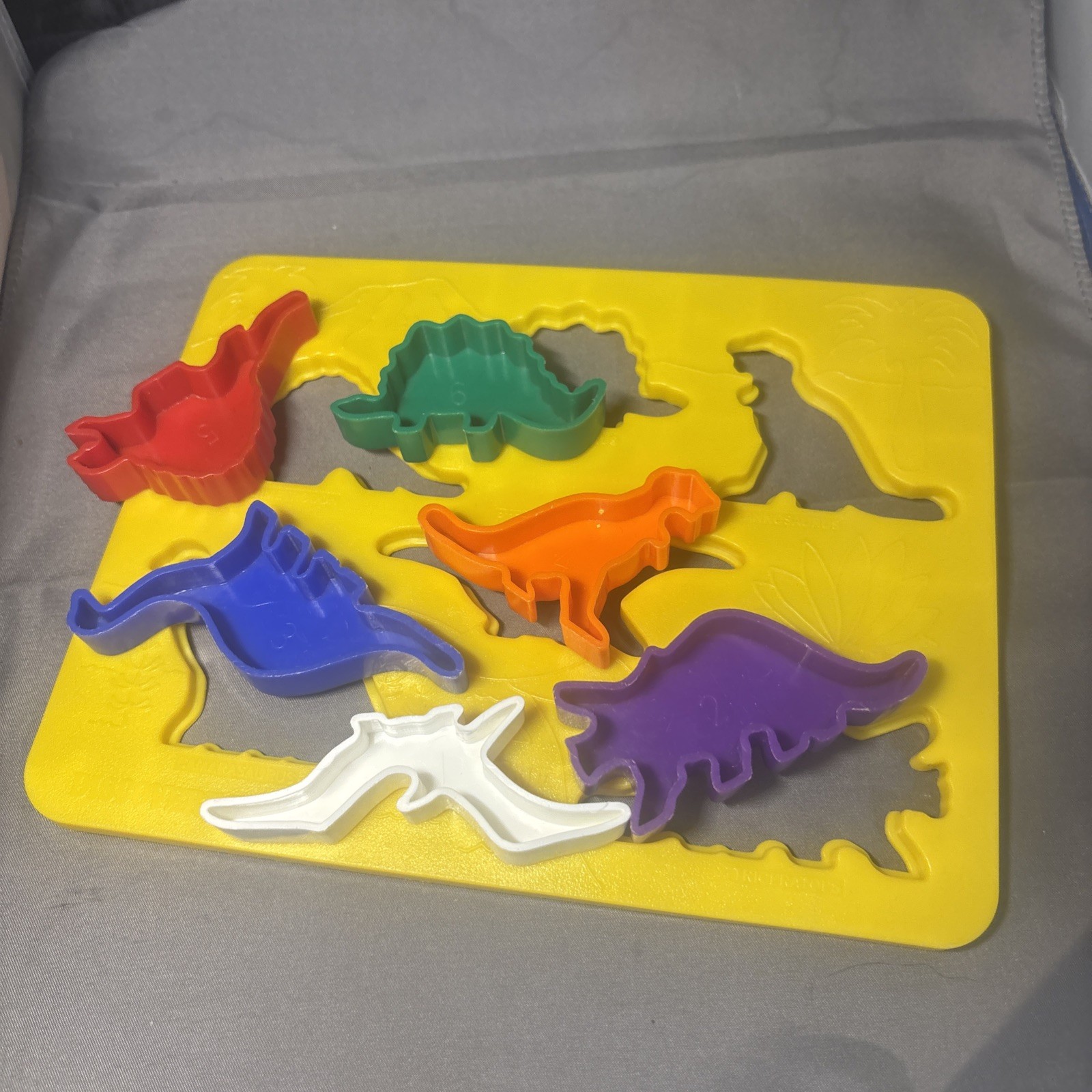 Vintage Place & Trace Puzzle Stencil Set Discovery Toys Car Dinosaur Animal Play