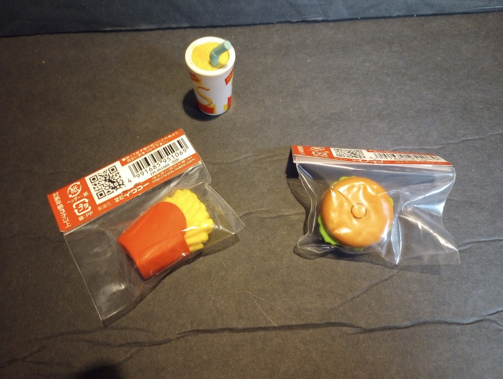 2009 IWAKO Japanese Burger Set Erasers FAST FOOD COMBO Set of 3, Unopened