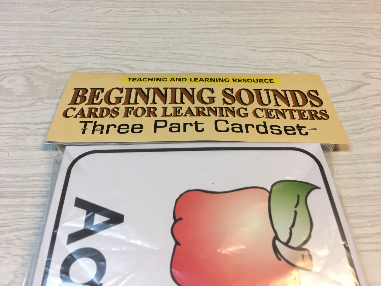 READING – Beginning Sound – Cards for Learning Center – Three Part Card –