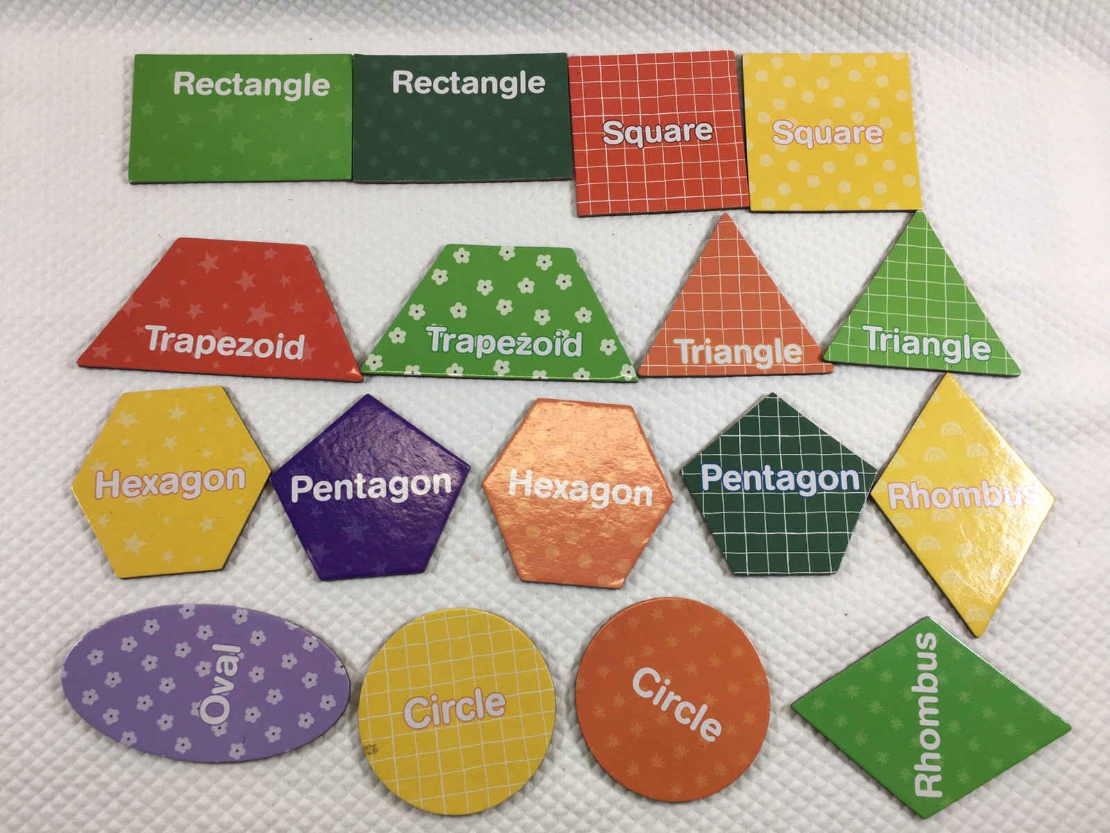 Set Of 2D Magnetic Geometric Shapes – 16 Pieces