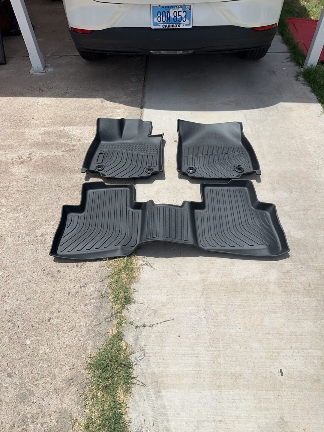 Kia Sportage Hybrid Models (2023-2026) Husky Liners WeatherBeater Floor Mats Set