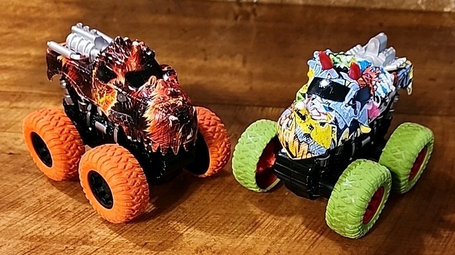 Monster Truck Pull Back Friction Toy Set–2 Dinosaur Trucks, Dinosaurs Ages 3+