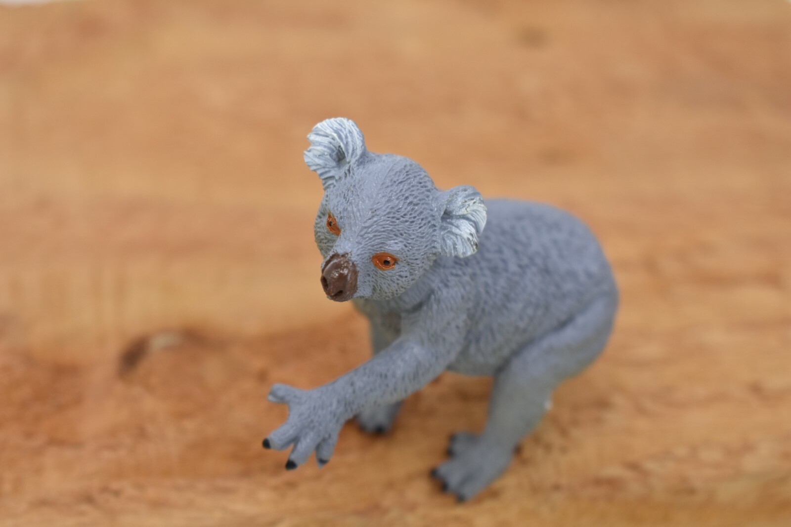 Koala, Bear Very Nice Plastic Replica 3 3/4-inch – F1052 B371