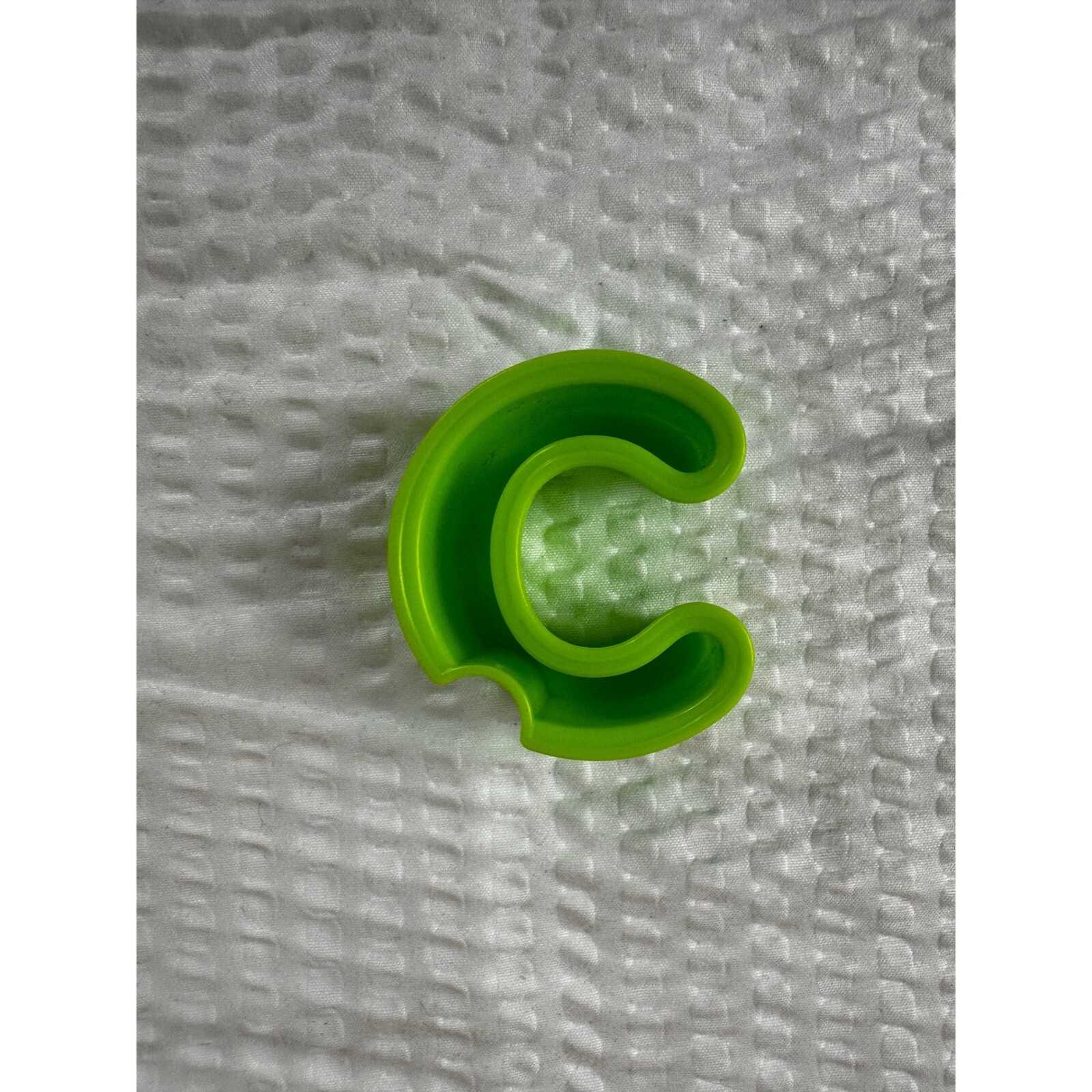 Letter “C” for Elmo On The Go learning game.