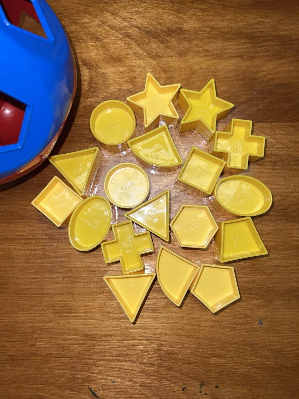 TUPPERWARE Vintage Tuppertoys Shape O Toy Sorter Red Blue yellow Shapes sort