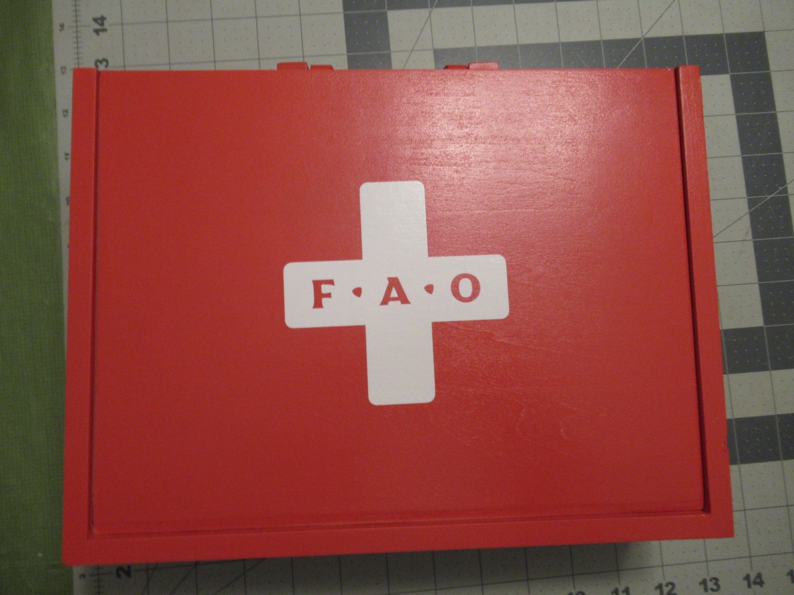 FAO Schwarz Doctor Kit Wood