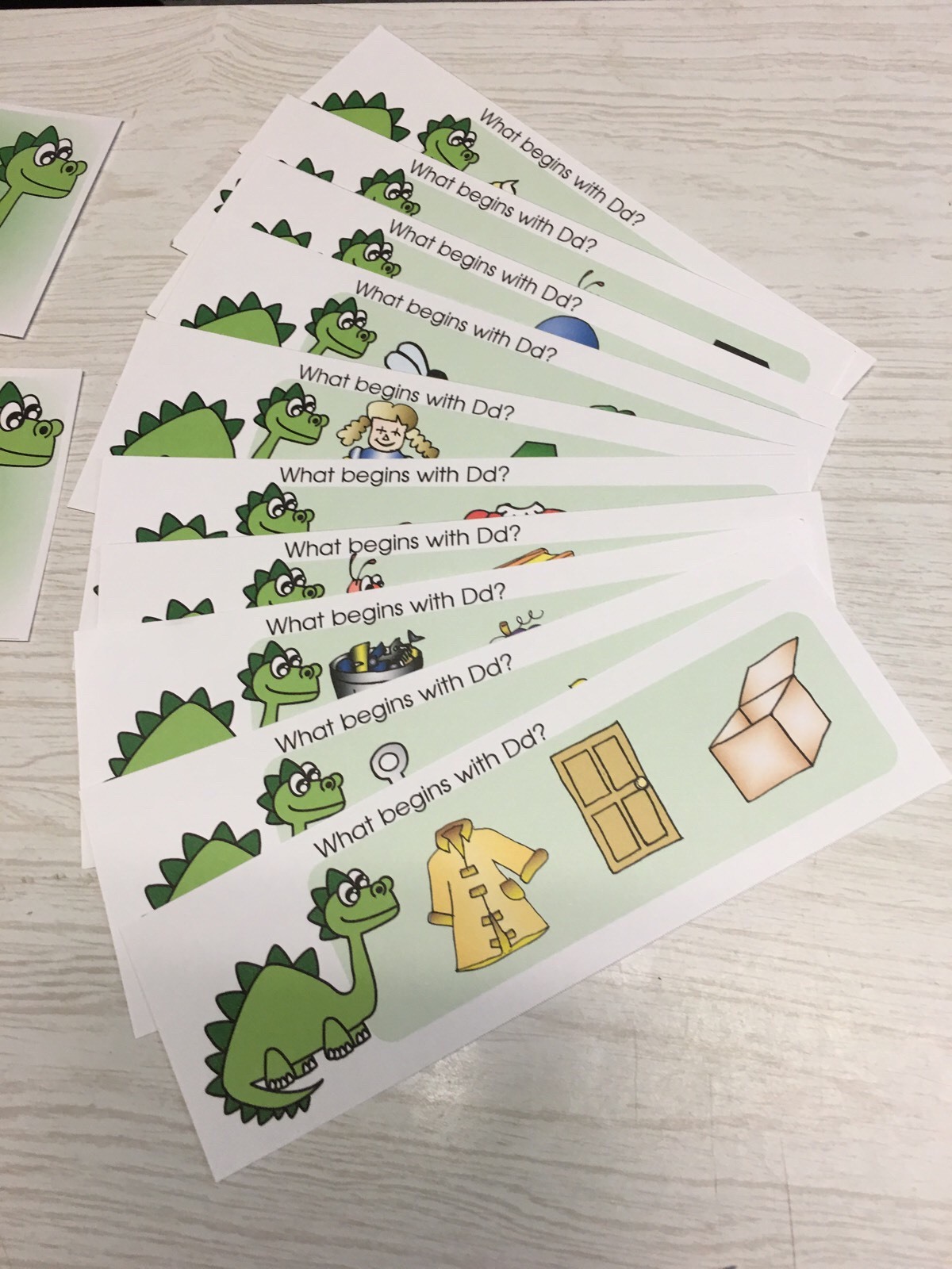 DINOSAUR – THEMED Learning Activities Package -LAMINATED – Teaching supplies