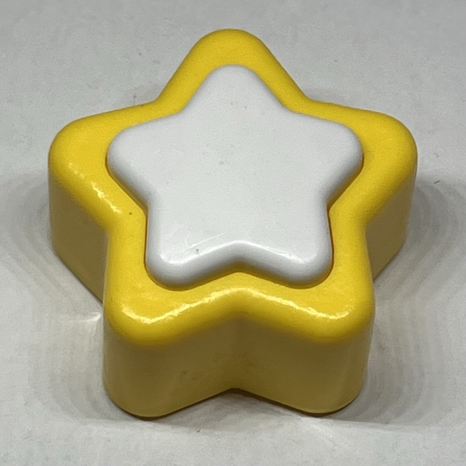 LeapFrog Shapes and Sharing Picnic Basket REPLACEMENT Star Shape Piece A7