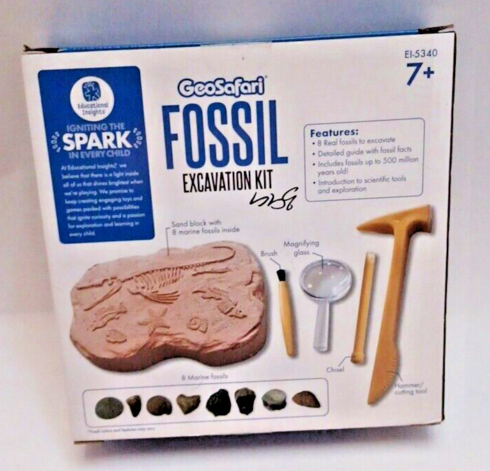 Educational Insights GeoSafari Fossil Excavation Kit 8 Real Fossils Included