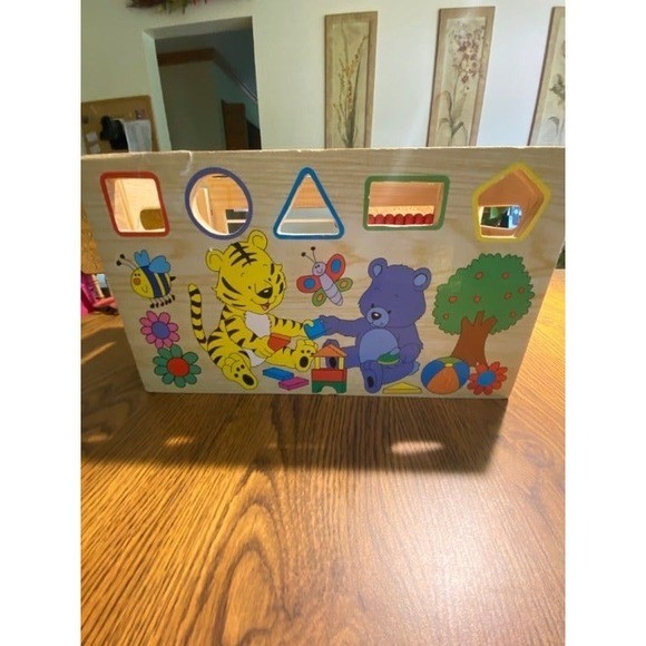 Wooden Toy Box wi. Abacus on 1 Side