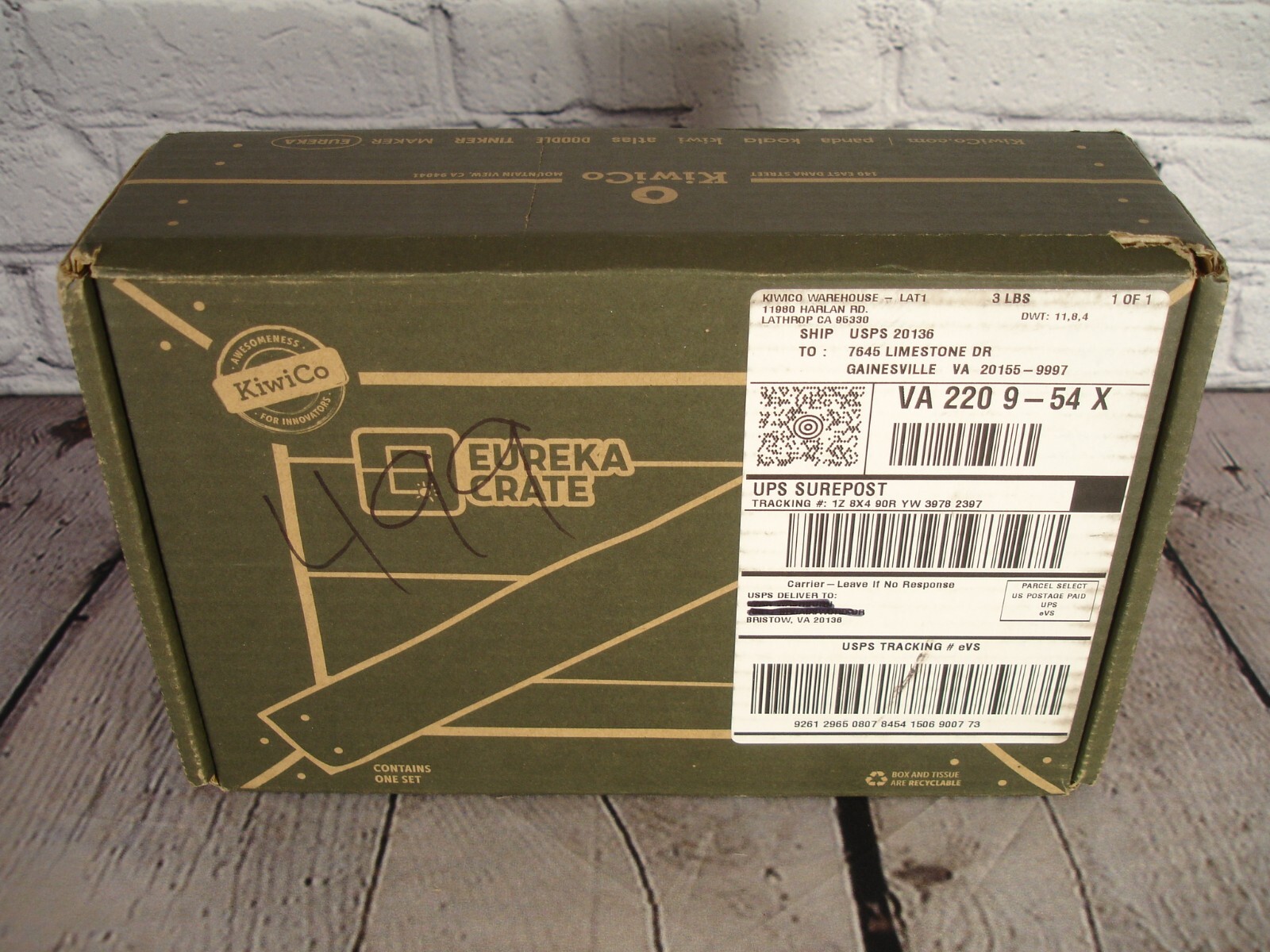 NEW Eureka TABLETOP TRIPOD Cell Phone Photos BUILD MODEL KIT KiwiCo Homeschool