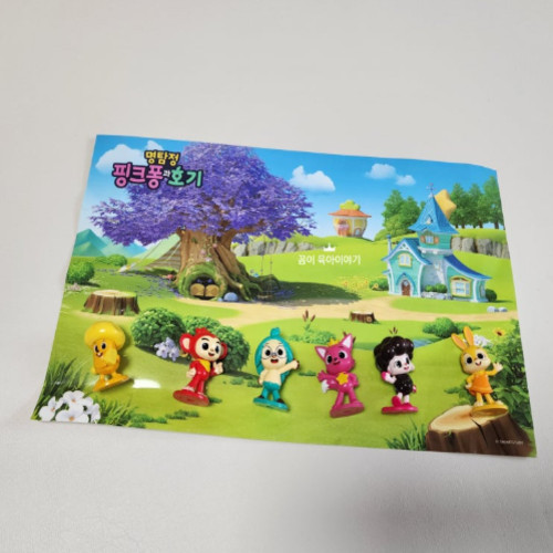 Pinkfong official figure set baby shark family or pinkfong and hogi toy