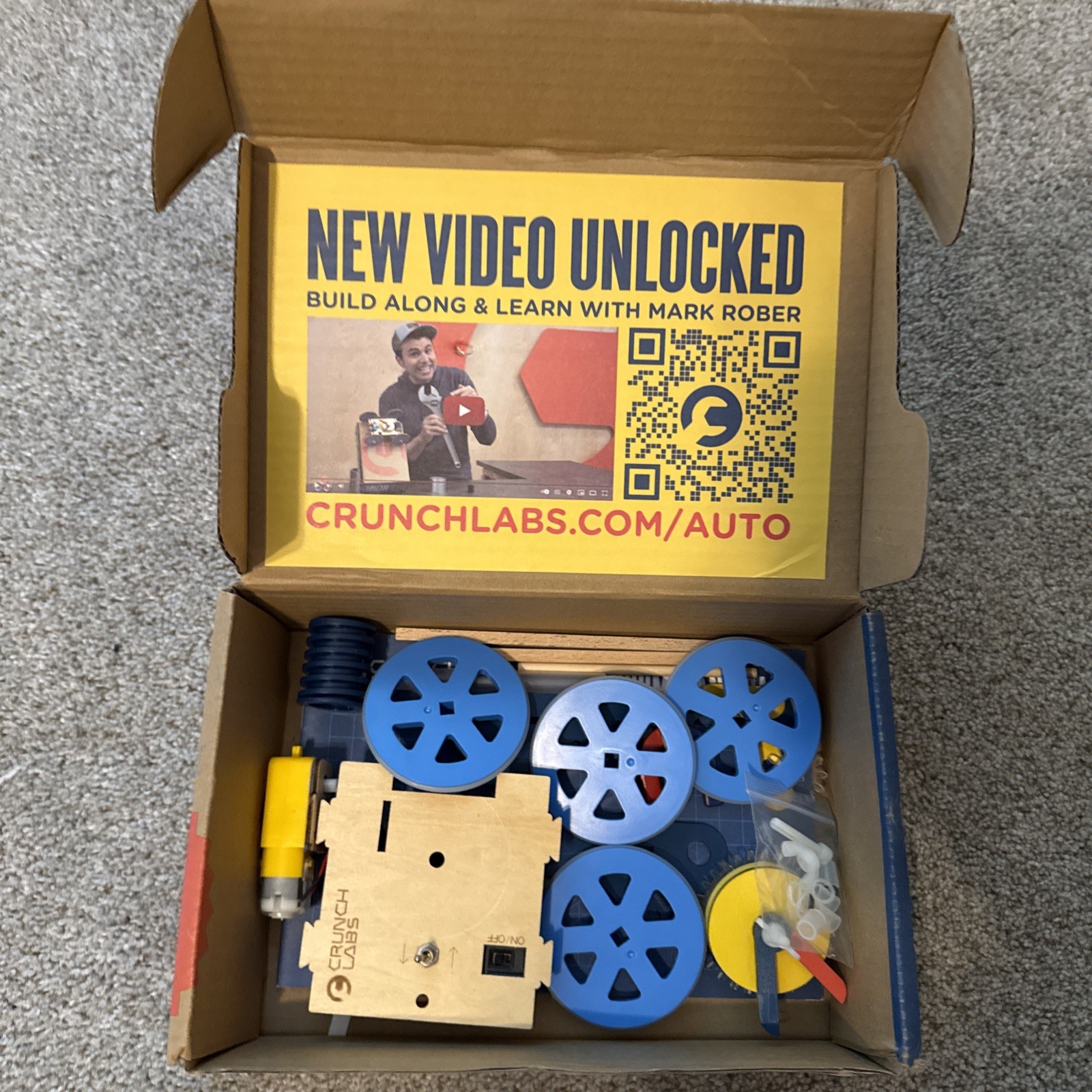 Crunch Labs Build Box by Mark Rober Year 1: Boomerang Car (BUILT – TAKEN APART)