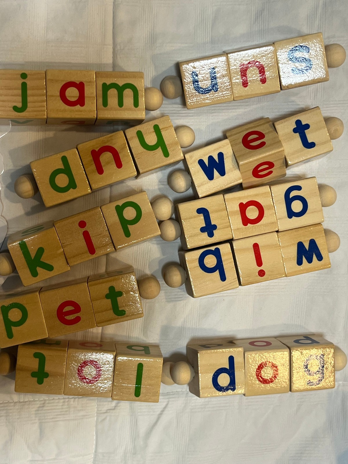 Wooden Reading Blocks Short Vowel Rods Spelling Games, Flash Cards Rotating