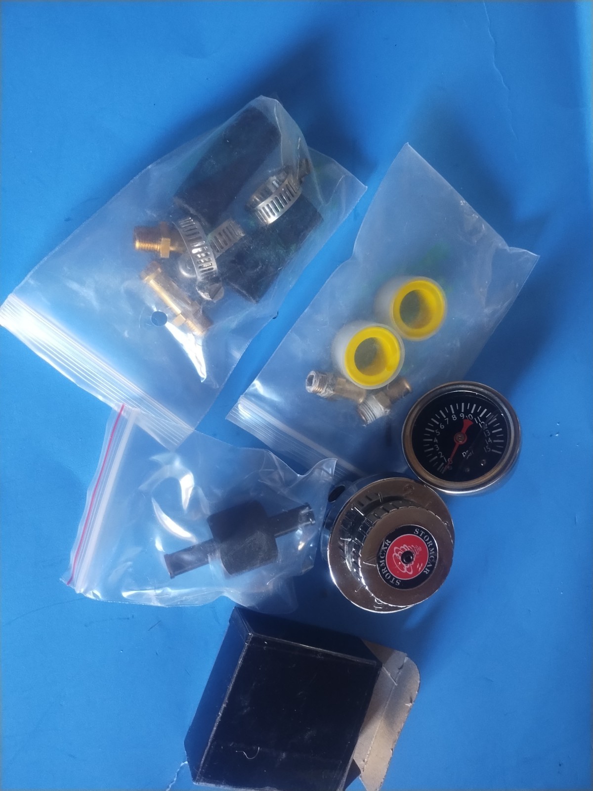2 New Manual 1-5 PSI Fuel Pressure Regulator Carburetor Carb Fuel Pump Kit