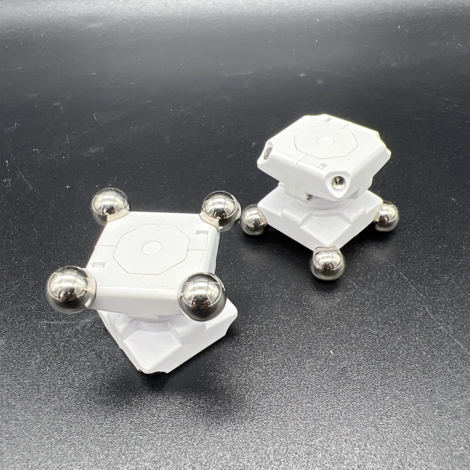 MOSS Robotics Pieces – Two Axles and Eight Steel Balls