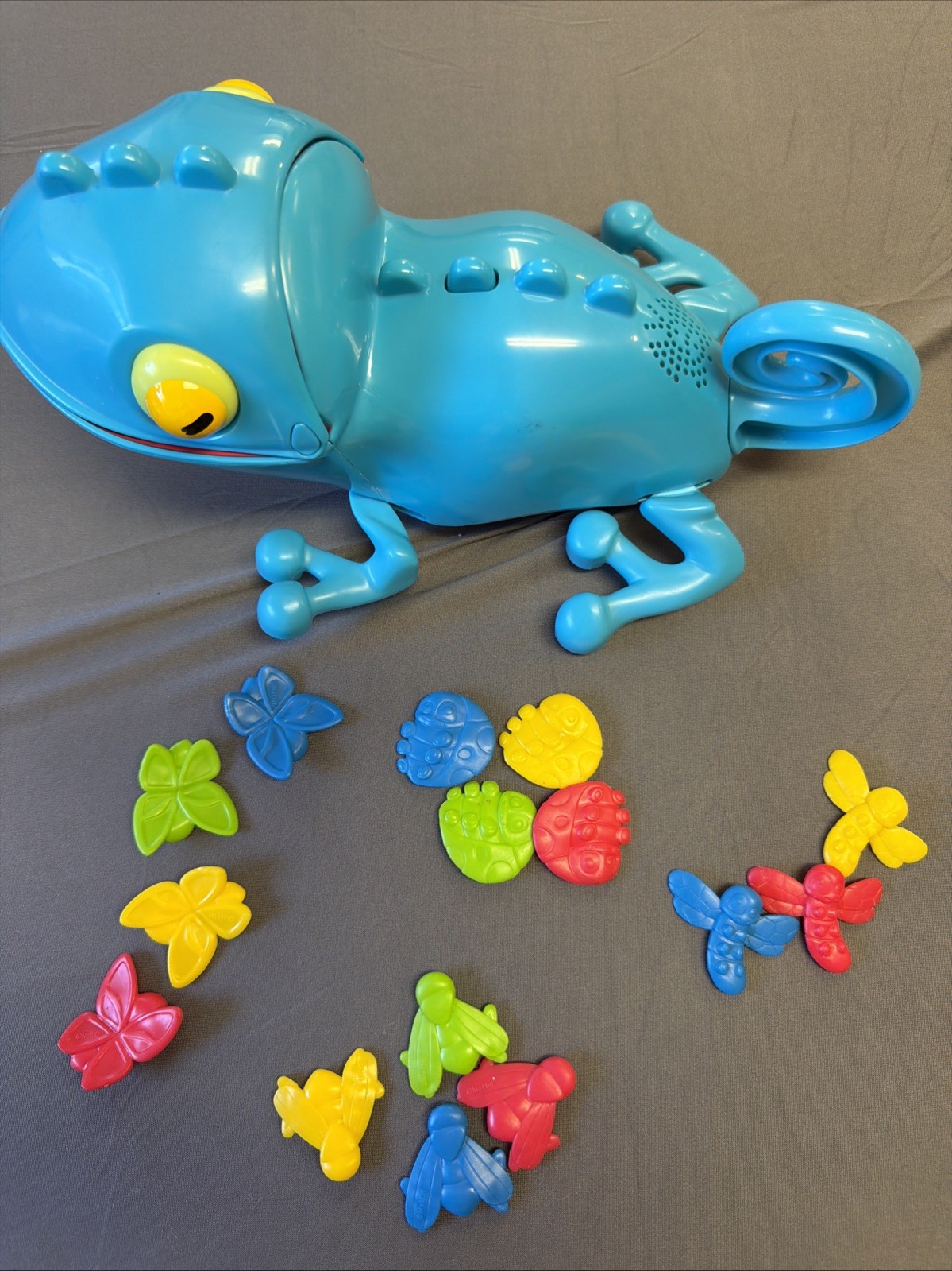 Chameleon Crunch Mattel Electronic Game 2012 Color And Shape Missing 1 Bug