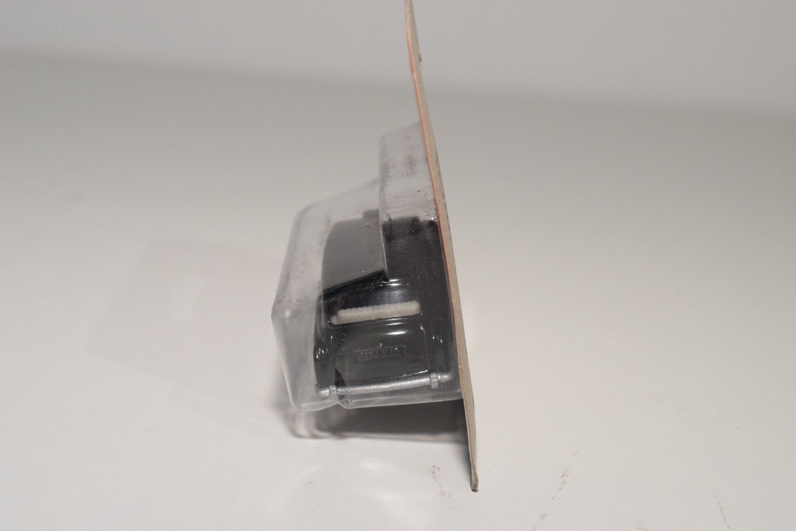 A94 1:64 3 INCH MATCHBOX LESNEY 9 AUSTIN LONDON TAXI BLACK SHORT CARD