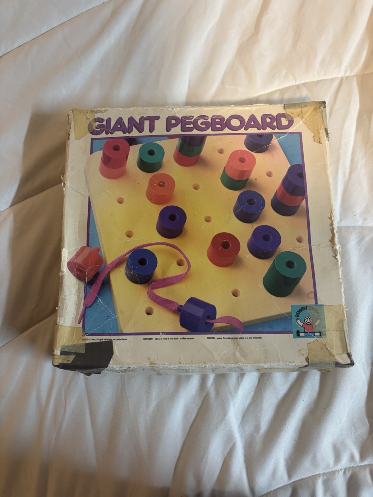 VINTAGE 1990 DISCOVERY TOYS – GIANT PEGBOARD 18 months fine motor toy 21 pieces