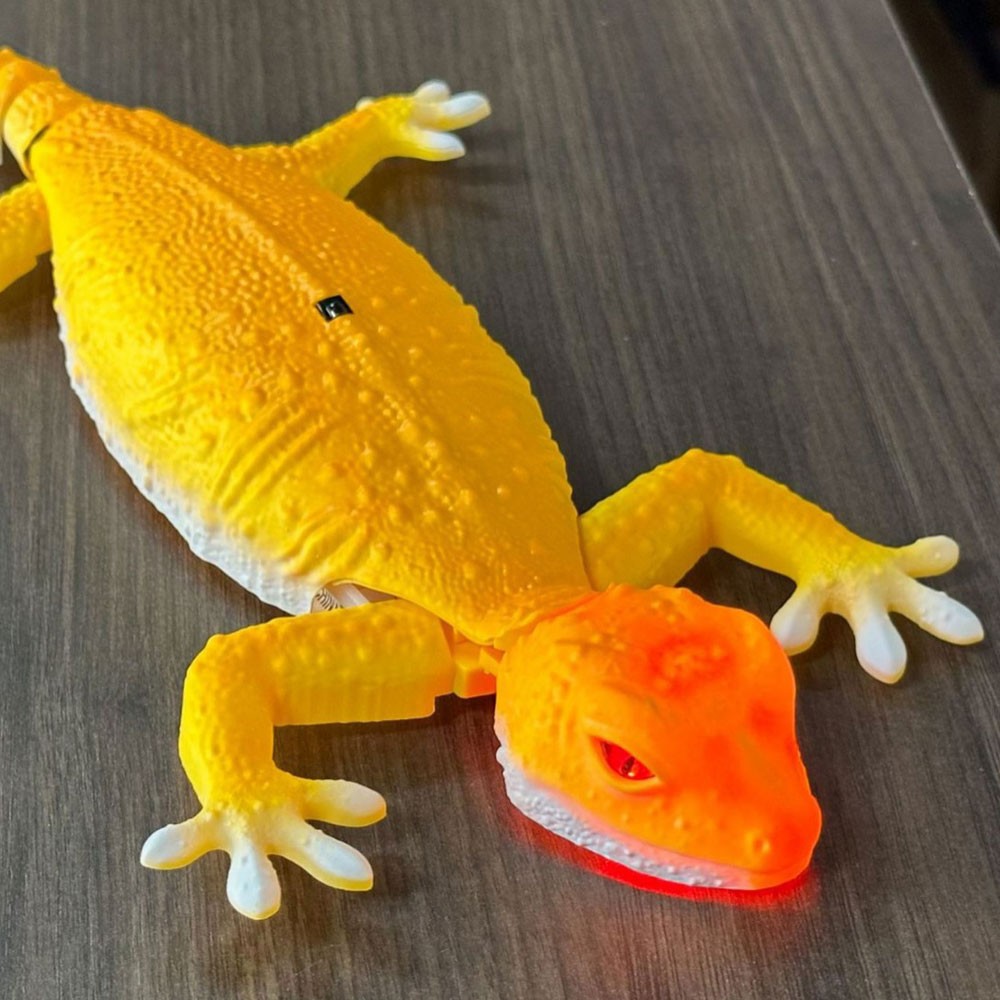 Wallcrawler Gecko Rechargeable Remote Control Robot Wall Crawler 2025 Xmas AE