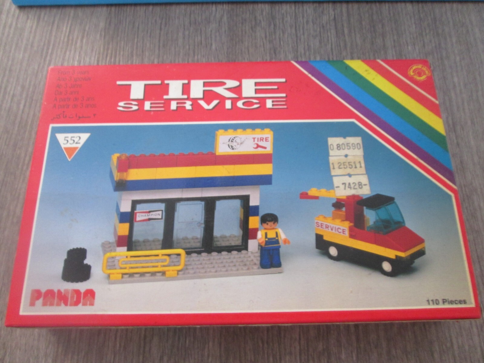gioco di mattoncini Panda..110 pezzi tire service..fondo di magazzino