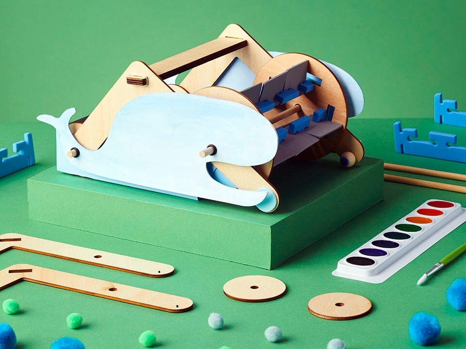 NIB KiwiCo kiwi crate Mechanical Sweeper – Engineering for Kids 5+