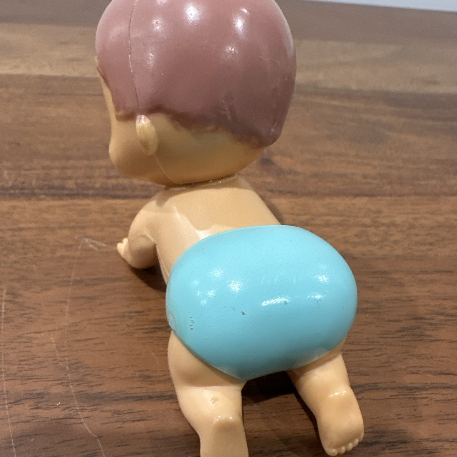 Vintage Tomy 1977 Wind Up Toy Crawling Baby Girl Blue Diaper & Hairbow ~ Tested