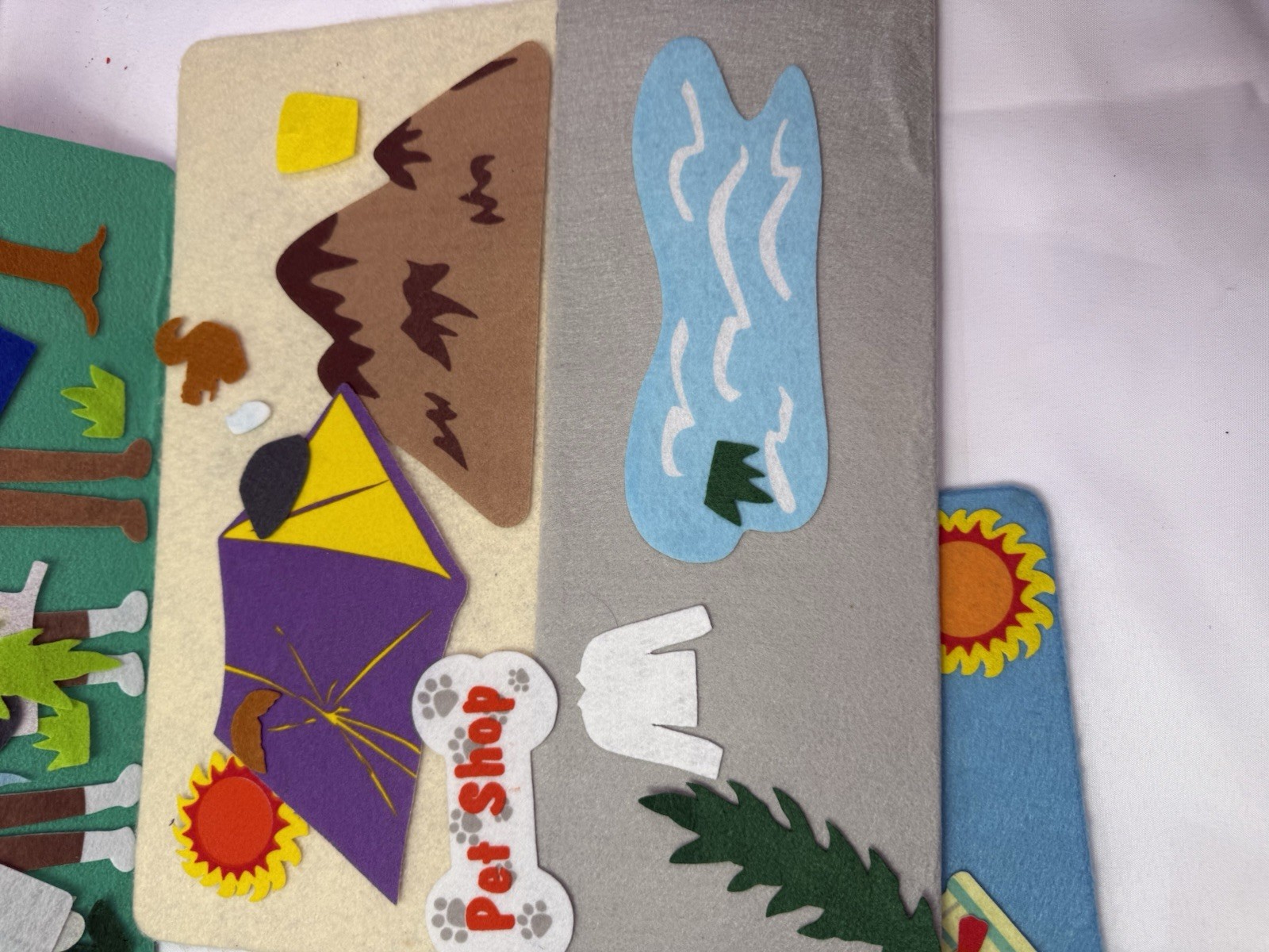 Lakeshore Lot of 4 Felt Boards Creations Zoo Pet Store Ect 4 Boards Preschool