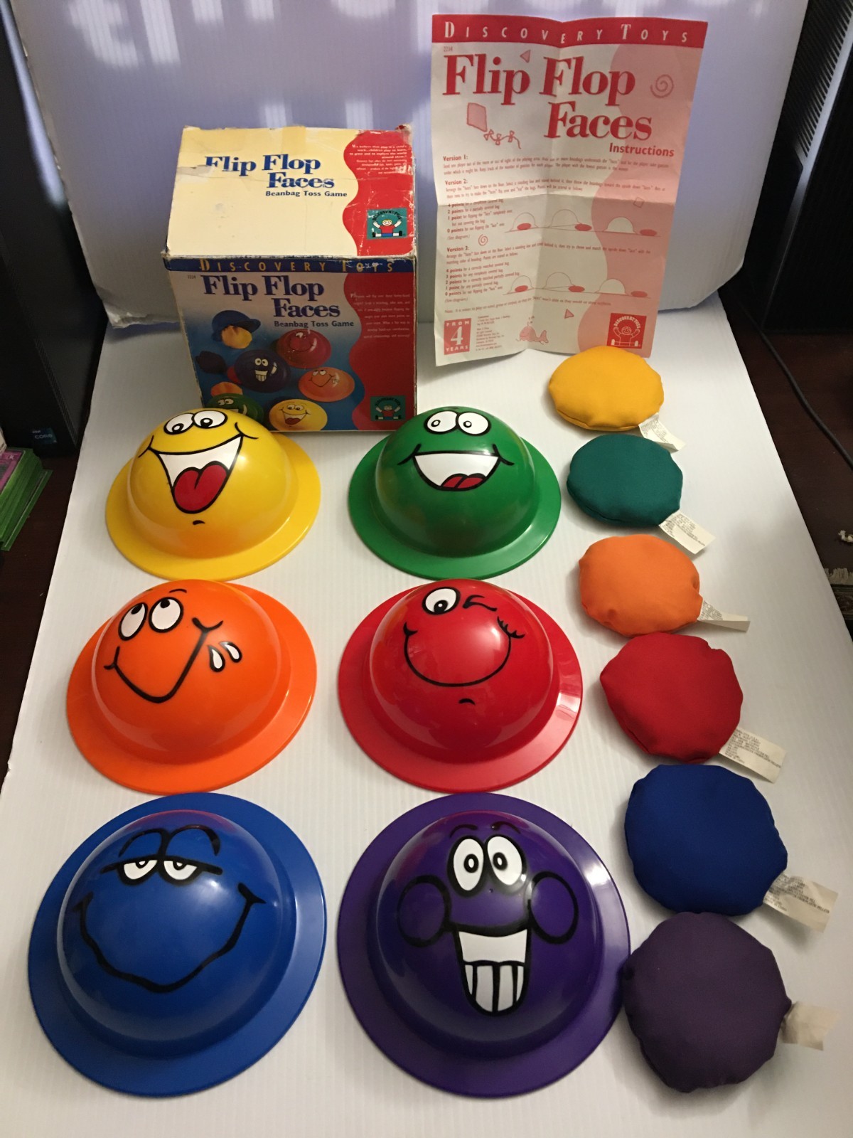 Flip Flop Faces Vintage Game 2000 Beanbag Toss Discovery Toys Feelings Emotions