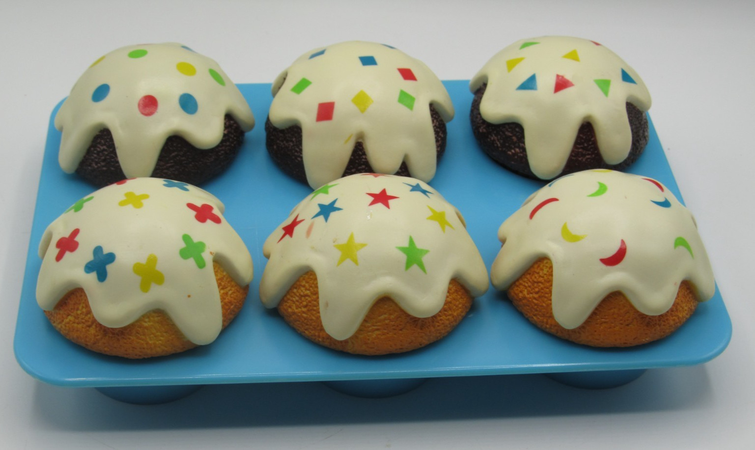 Discontinued Melissa & Doug Learning Resources Shape Sorting Cupcakes with Pan