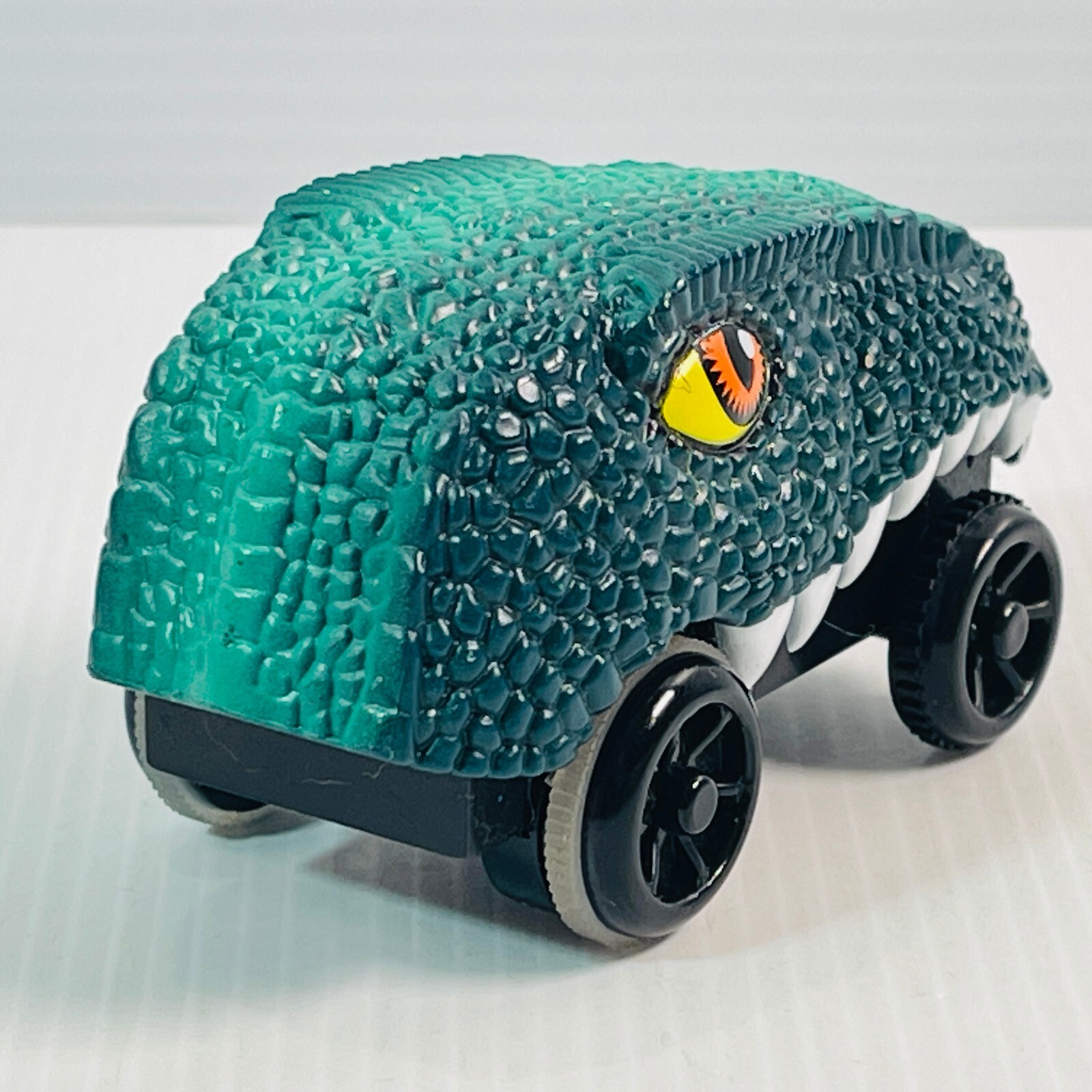 Dino Truck Race Jurassic Circuit Car Battery Operated Test and Working