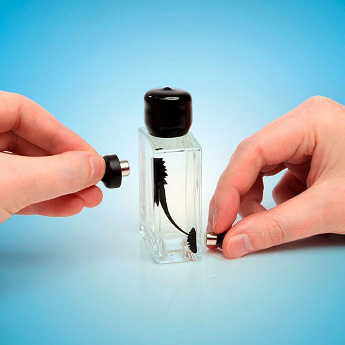 Magnetic Ferrofluid Display Bottle – Cool Science Toy for Adults & Desk Decor