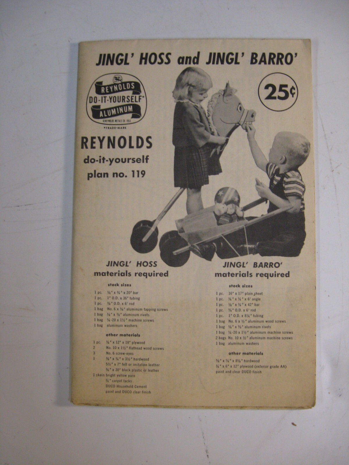 Do-it-yourself Plans for Christmas Toys and Decorations Reynolds 1953