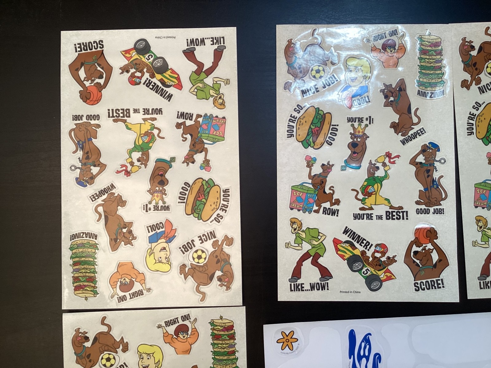 Scooby-Doo Discover Kit: 4 Books, Crayons, Games, Matching, Shapes Colors Words