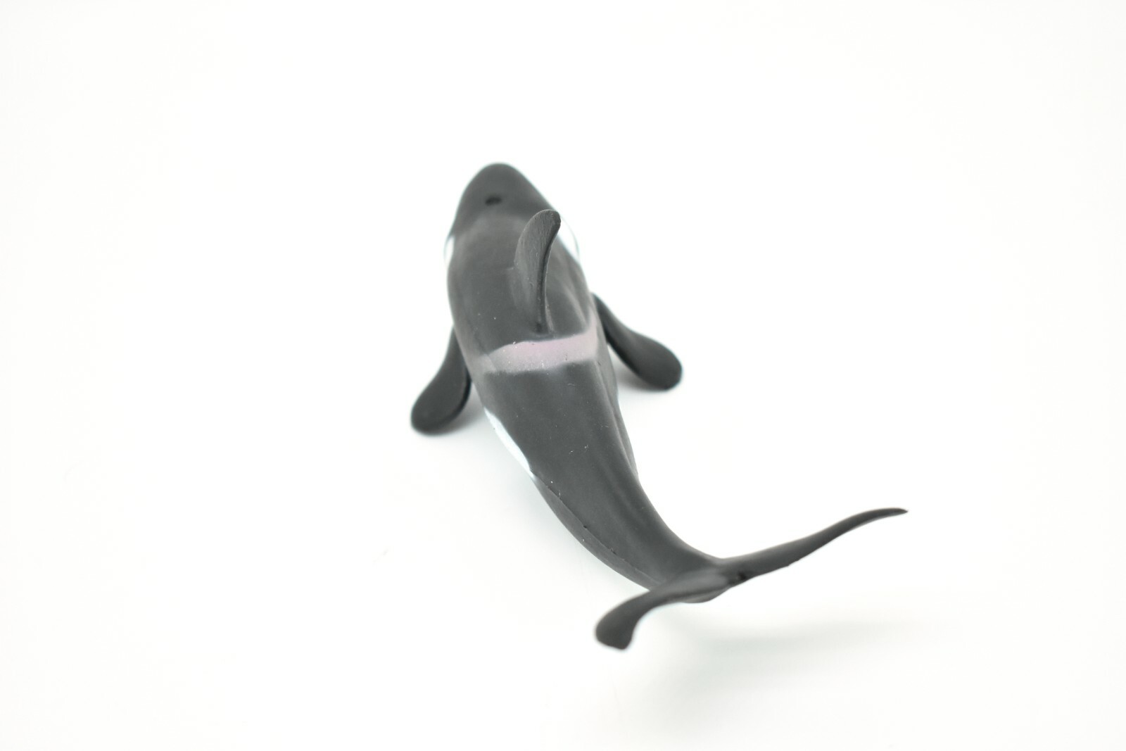 Orca, Killer Whale, Very Nice Rubber Replica 6″ – F472 B4