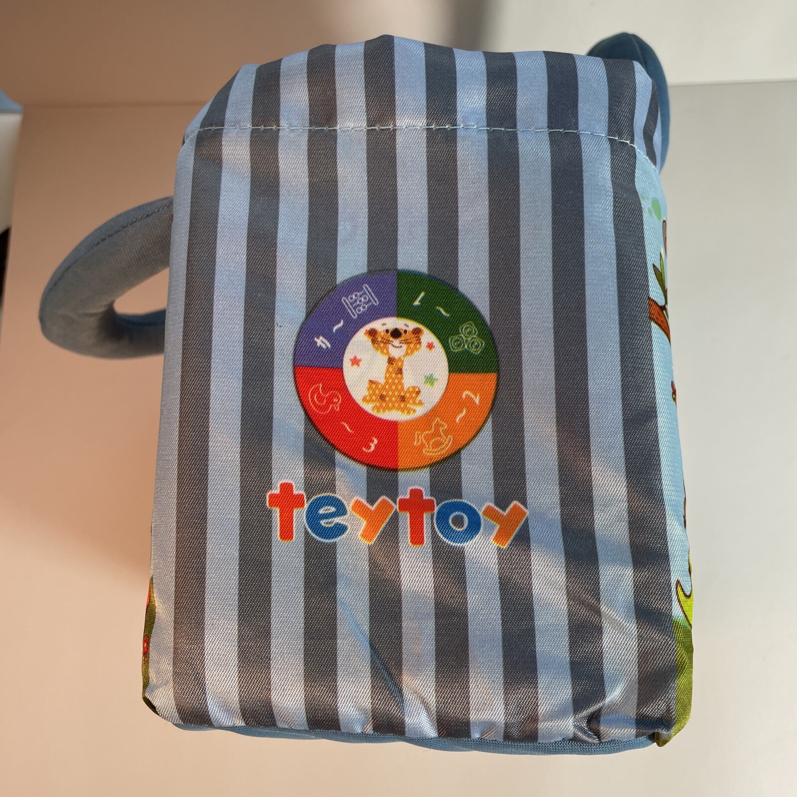 Teytoy Baby Soft Alphabet Flash Cards, 26-Piece ABC Learning Set w/Carry Bag