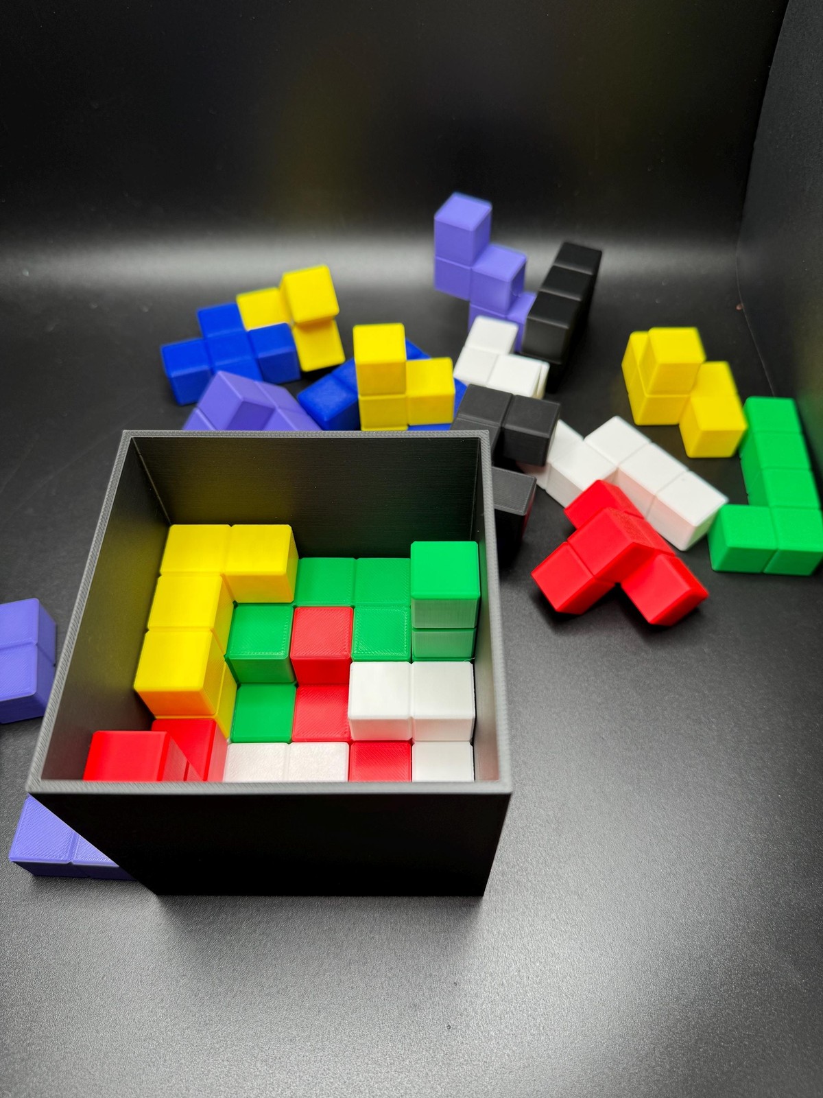 Pentacubes Brain Teasers – Pack 25 Unique Pentacubes in a Cube, Very